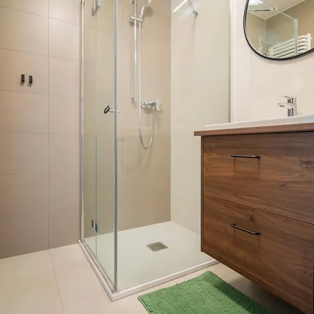 Aparthotel Prime Apartments Gdansk By Bookinghost 3*